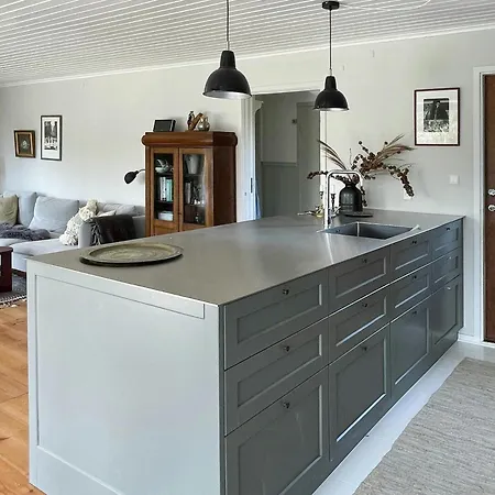 A Classic Summer House Atmosphere On Northern Mon