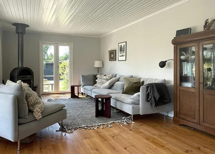 A Classic Summer House Atmosphere On Northern Mon Dom wakacyjny